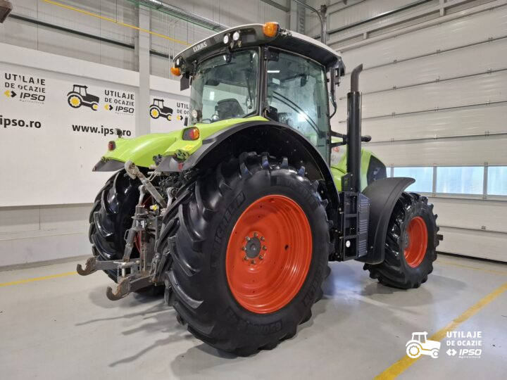 Claas Axion 810