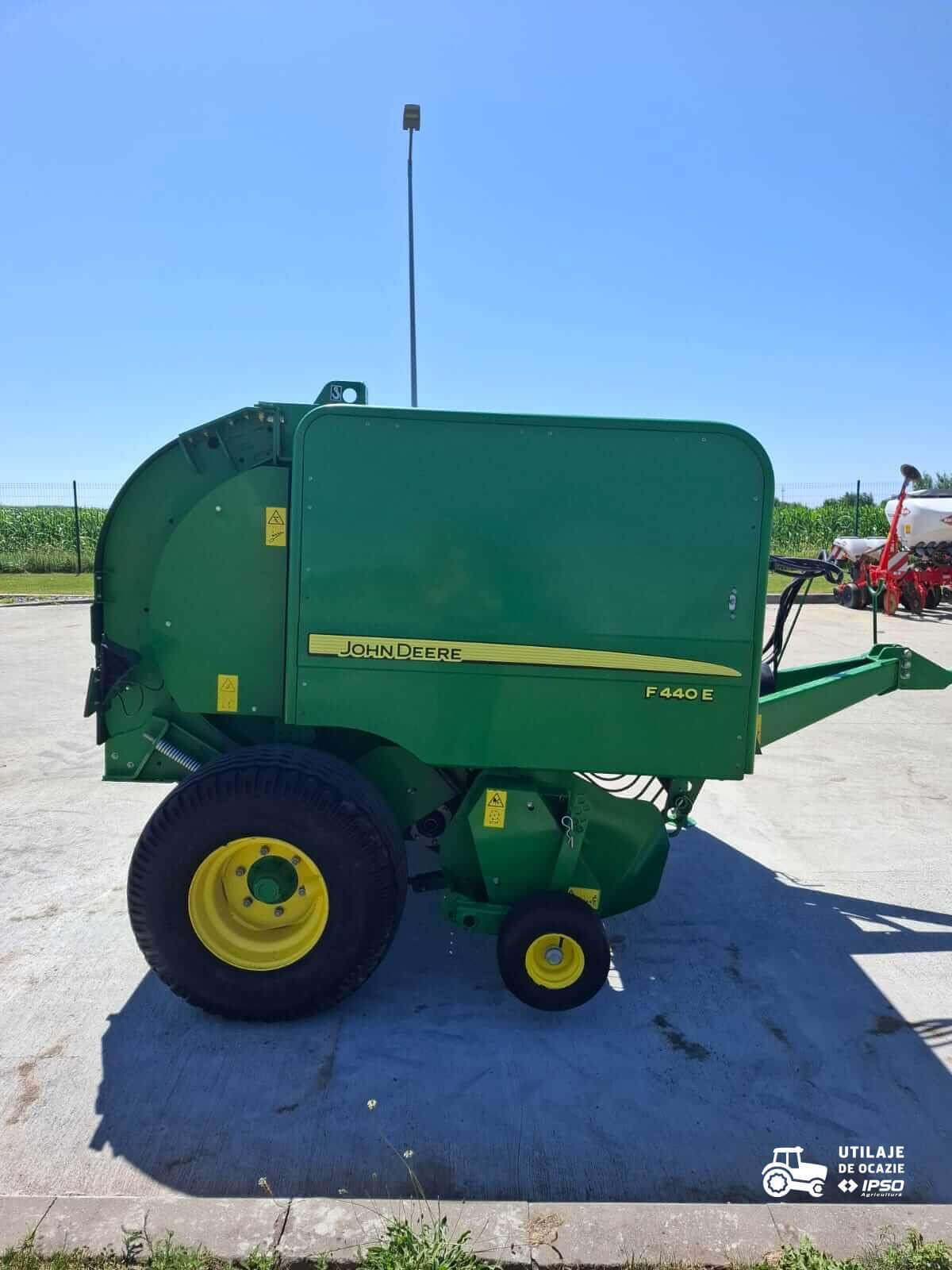 Presa de balotat John Deere model F440E