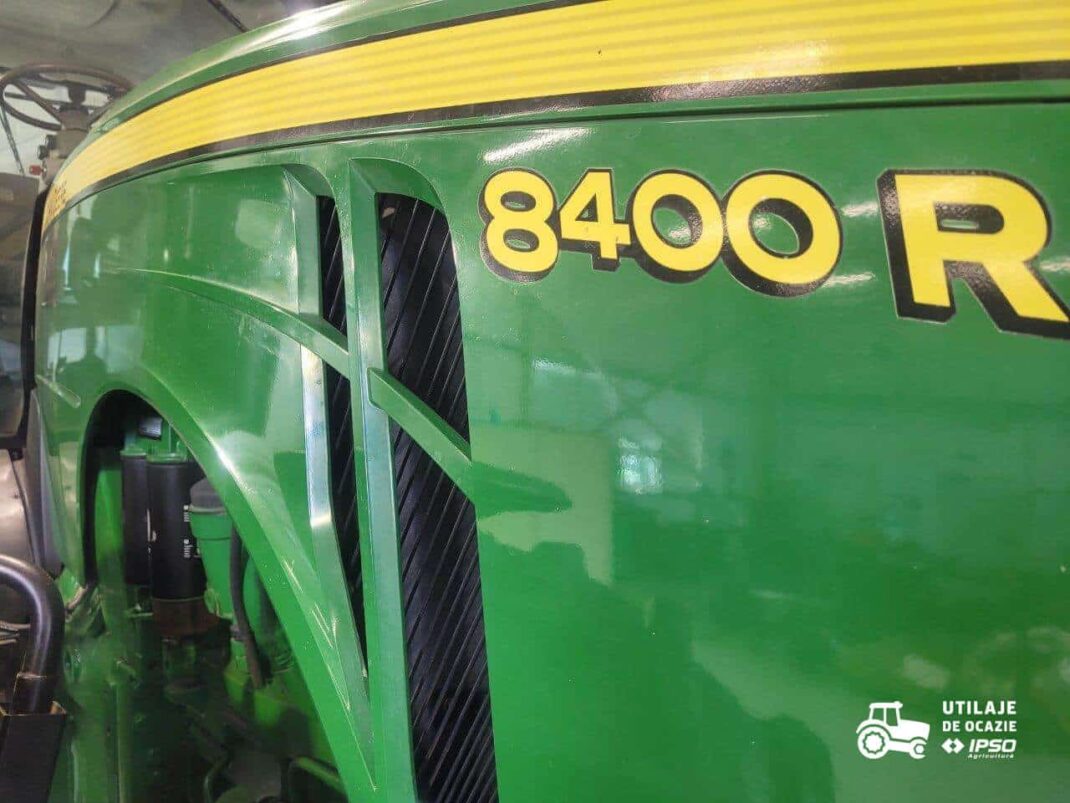 John Deere 8400R