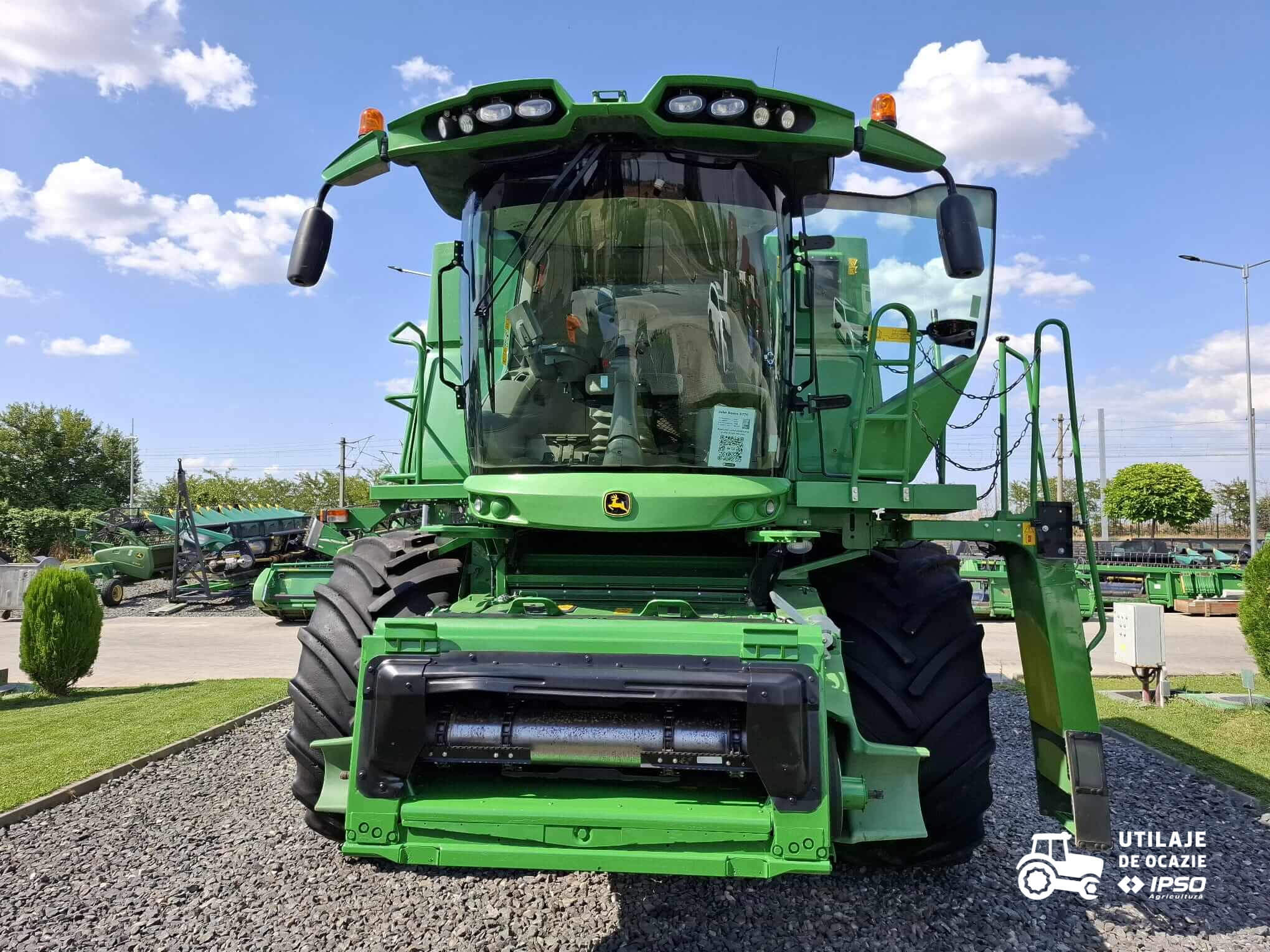John Deere S770 + Header paioase