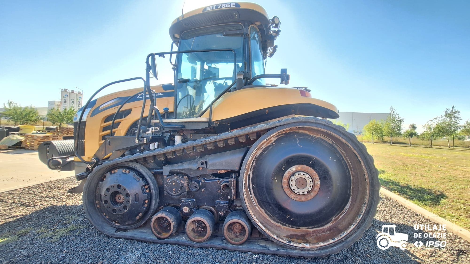 Challenger MT 765E