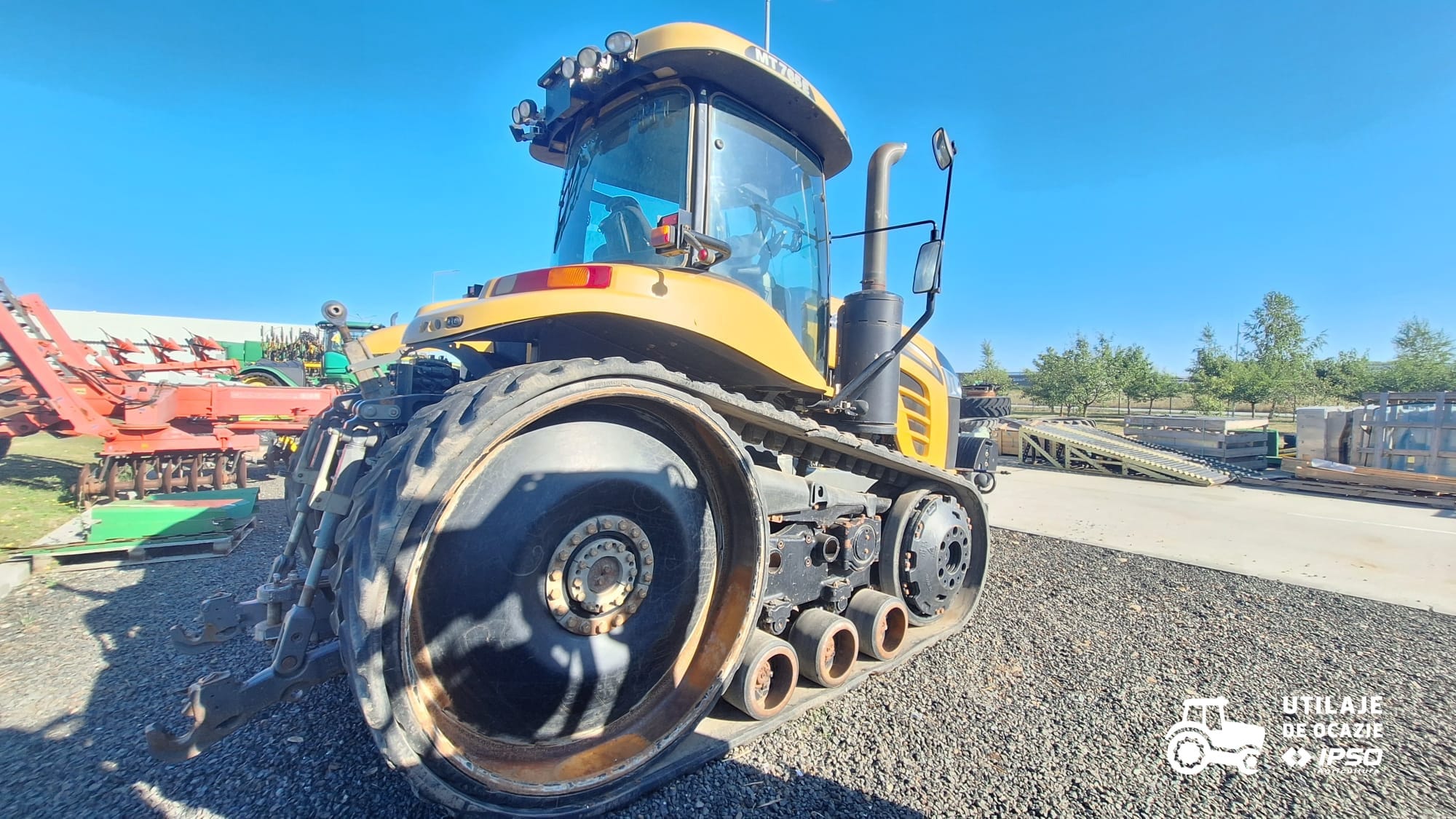 Challenger MT 765E