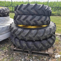 Tractor John Deere 6100M + roti inguste
