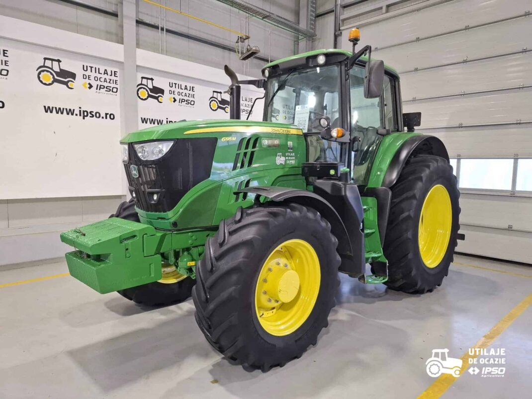 John Deere 6195M