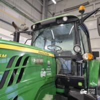 John Deere 6195M