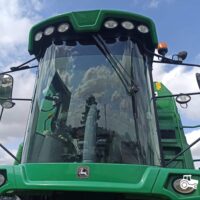 John Deere W440 + Header paioase