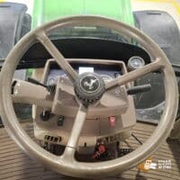 John Deere 6195M