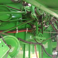 John Deere W440 + Header paioase