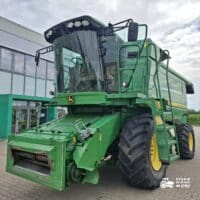 John Deere W540 + Header paioase