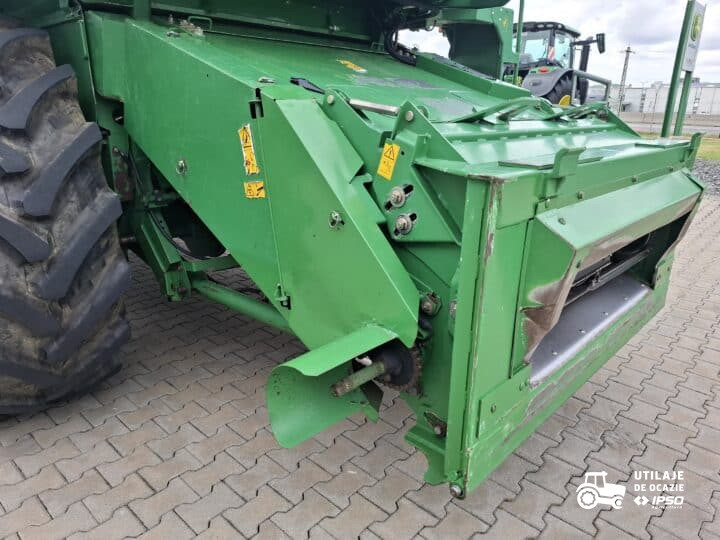John Deere W540 + Header paioase