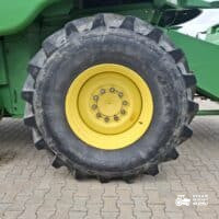 John Deere W540 + Header paioase