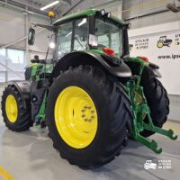 John Deere 6195M