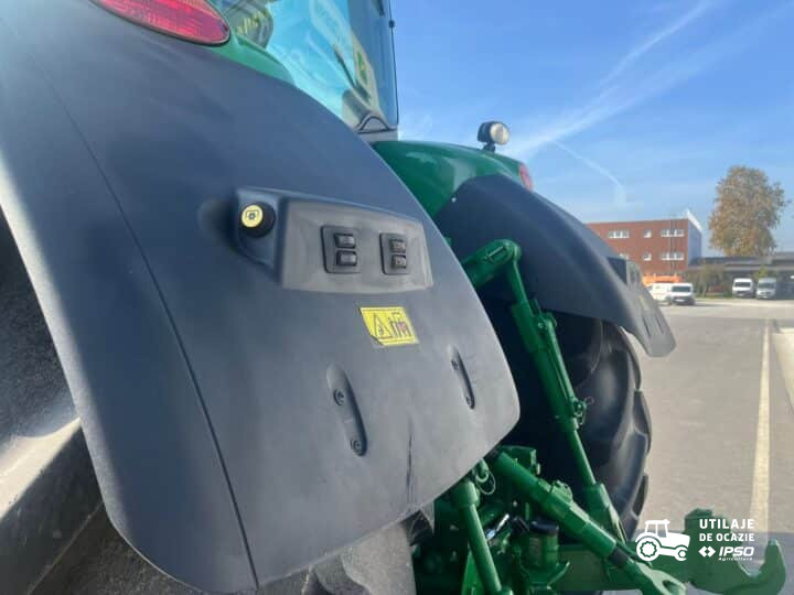 John Deere 8370R