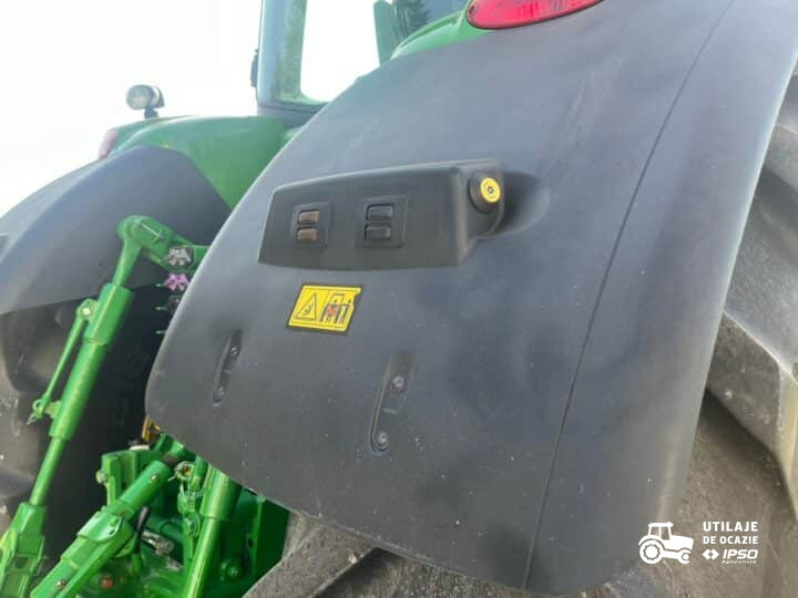 John Deere 8370R