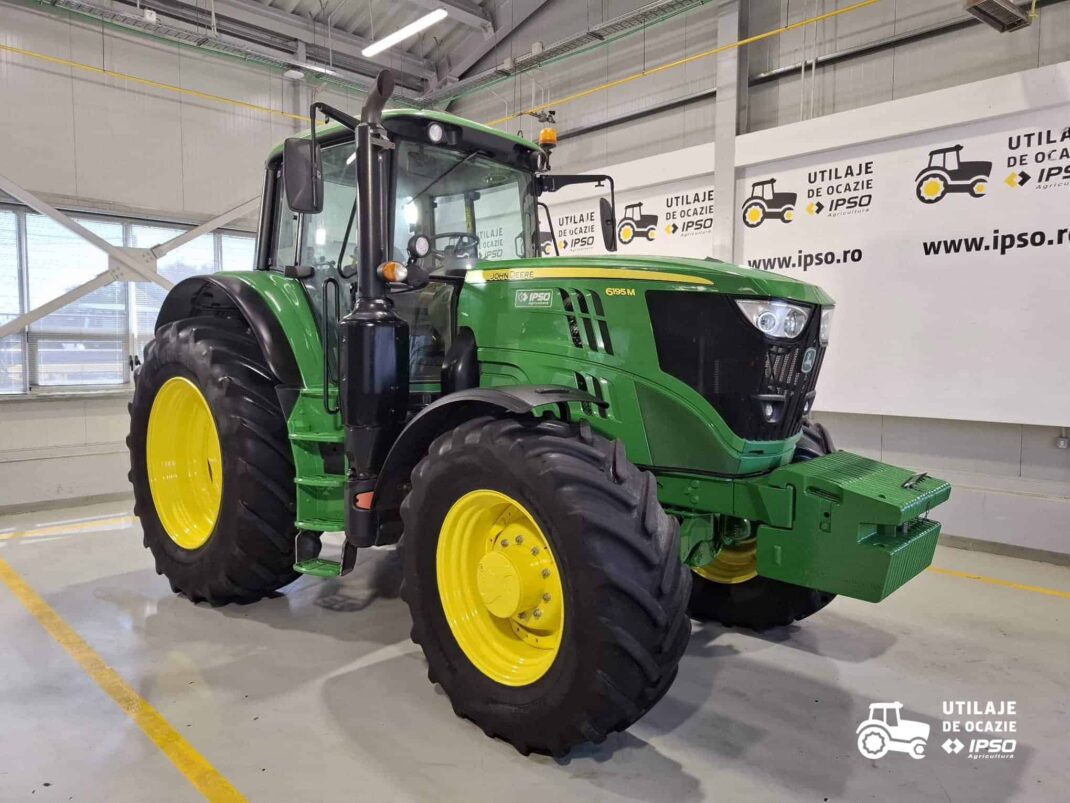 John Deere 6195M