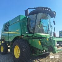 John Deere W550