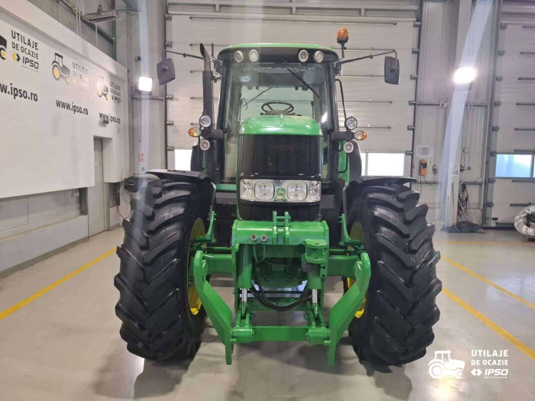 John Deere 6930