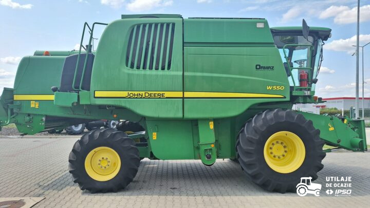 John Deere W550 + Header paioase