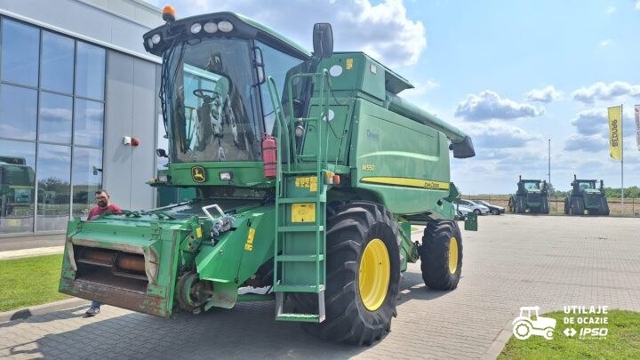 John Deere W550 + Header paioase