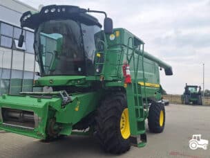 John Deere W540 + Header paioase