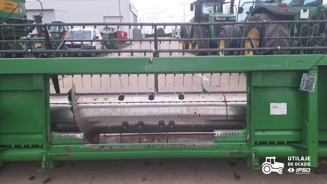 John Deere W540 + Header paioase
