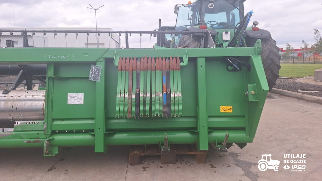 John Deere W540 + Header paioase