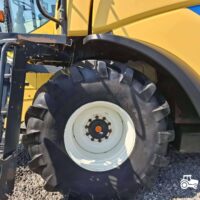 Combina New Holland model CR8070 + Header paioase