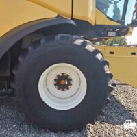 Combina New Holland model CR8070 + Header paioase
