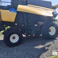 Combina New Holland model CR8070 + Header paioase