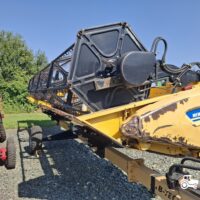 Combina New Holland model CR8070 + Header paioase