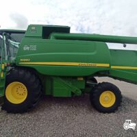 John Deere W660 + Header paioase