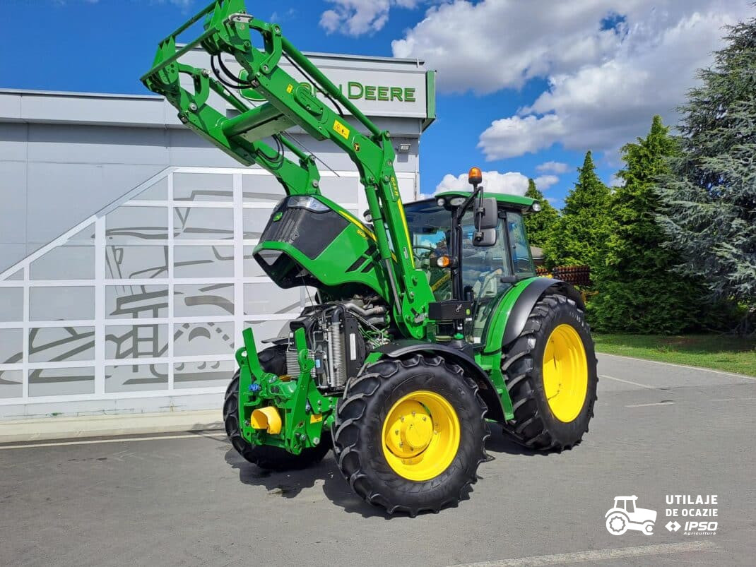 Tractor John Deere 5125R + incarcator JD 543R