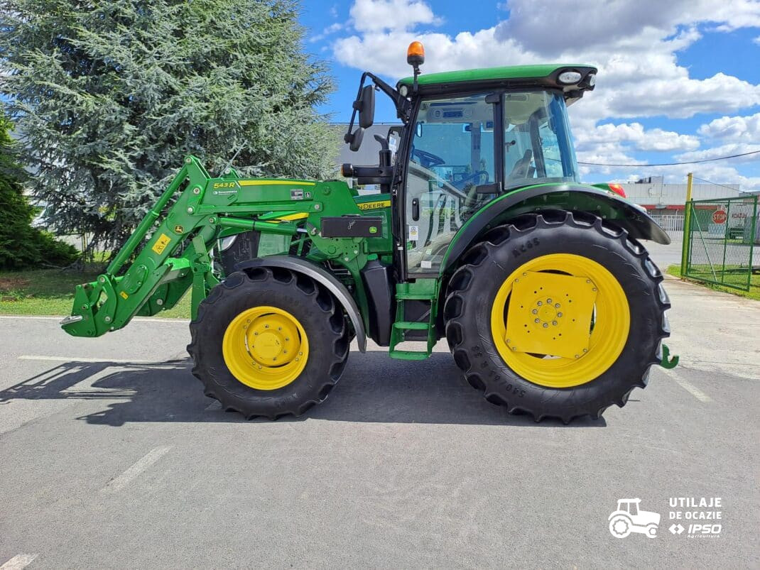 Tractor John Deere 5125R + incarcator JD 543R