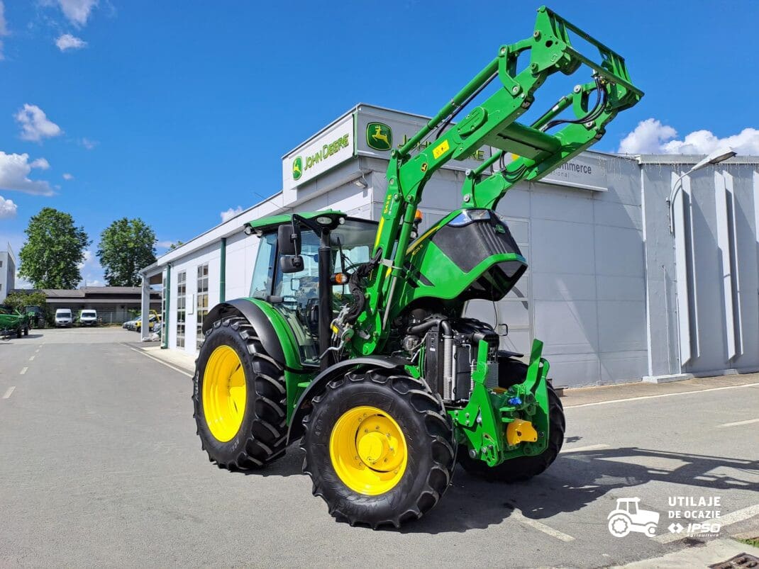 Tractor John Deere 5125R + incarcator JD 543R