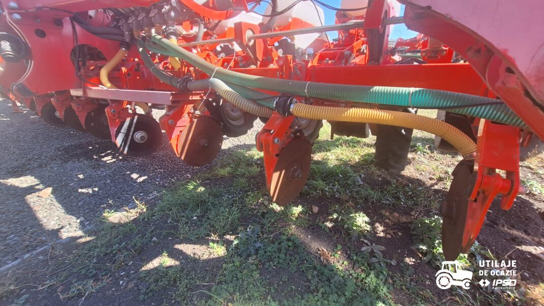 Semanatoare prasitoare Kuhn Model Maxima 2M 12 R