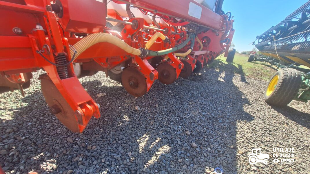 Semanatoare prasitoare Kuhn Model Maxima 2M 12 R