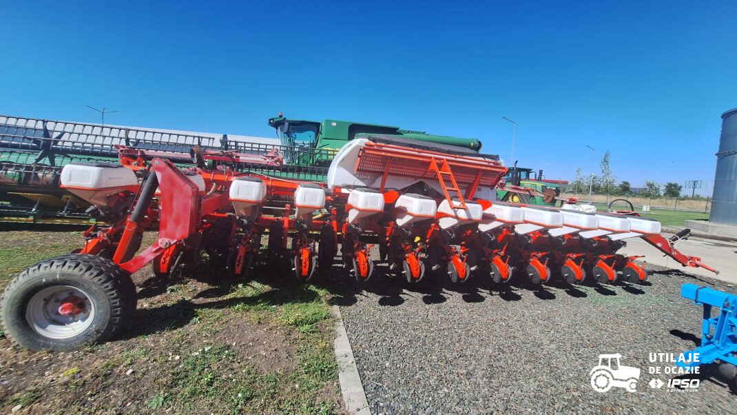 Semanatoare prasitoare Kuhn Model Maxima 2M 12 R