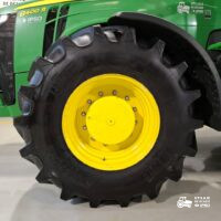 John Deere 8400R (anvelope Noi)