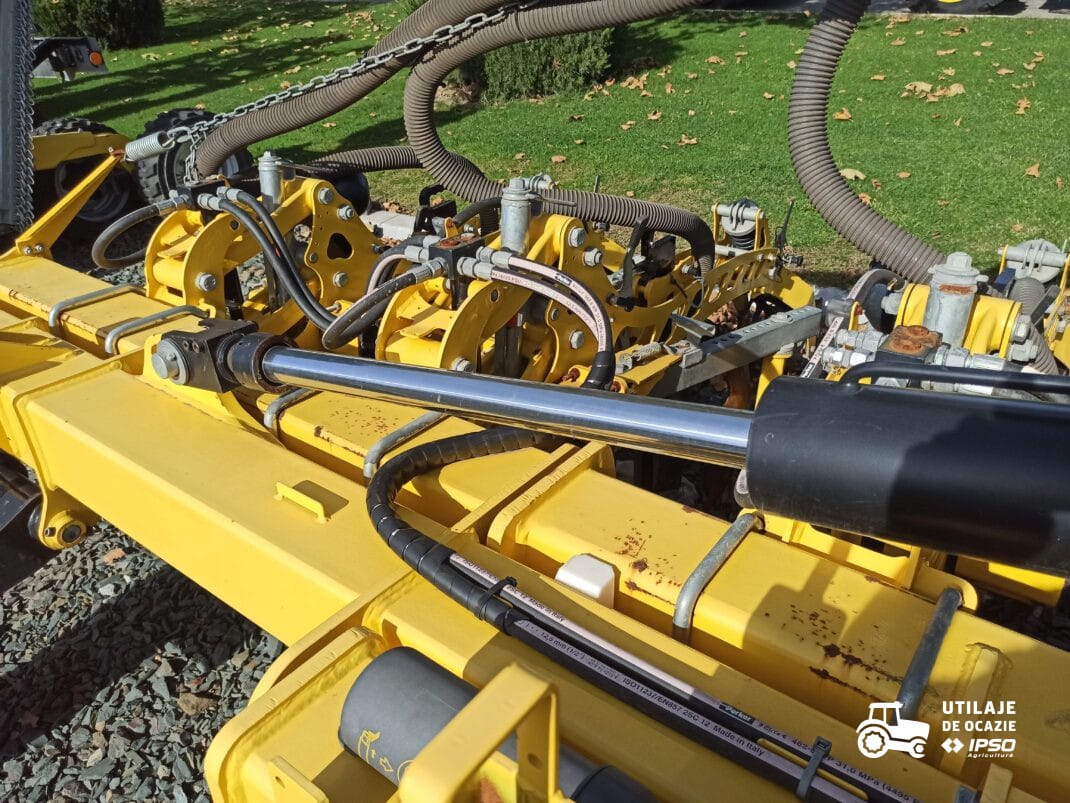 Cultivator Bednar Strip Master EN6000