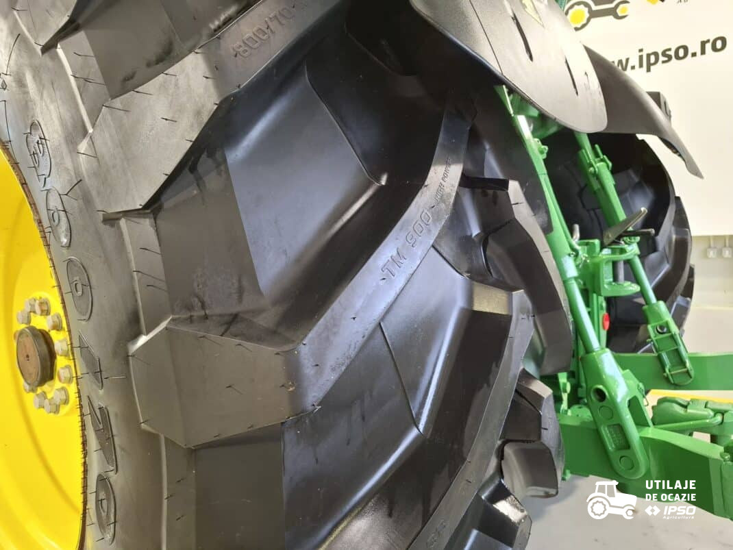 John Deere 8400R (anvelope Noi)
