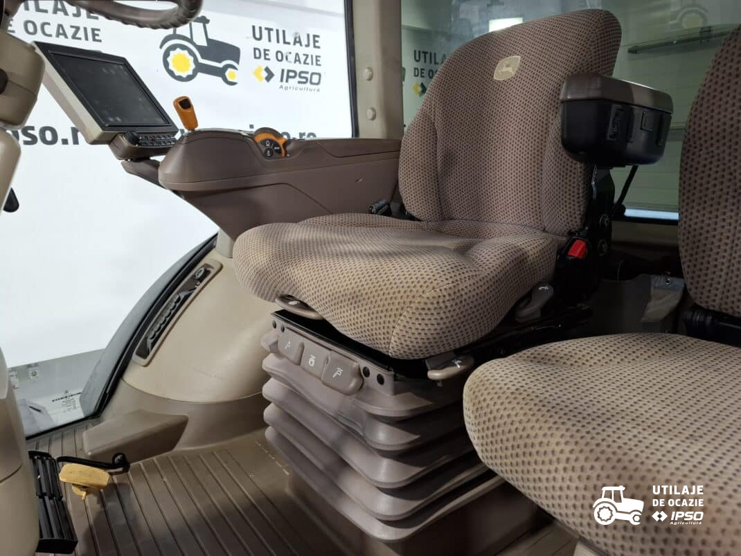 John Deere 8400R (anvelope Noi)