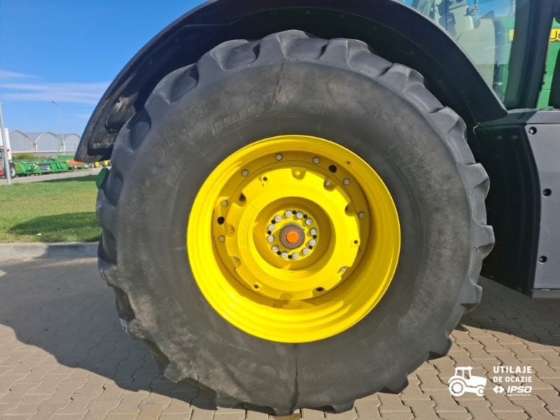 John Deere 8400R