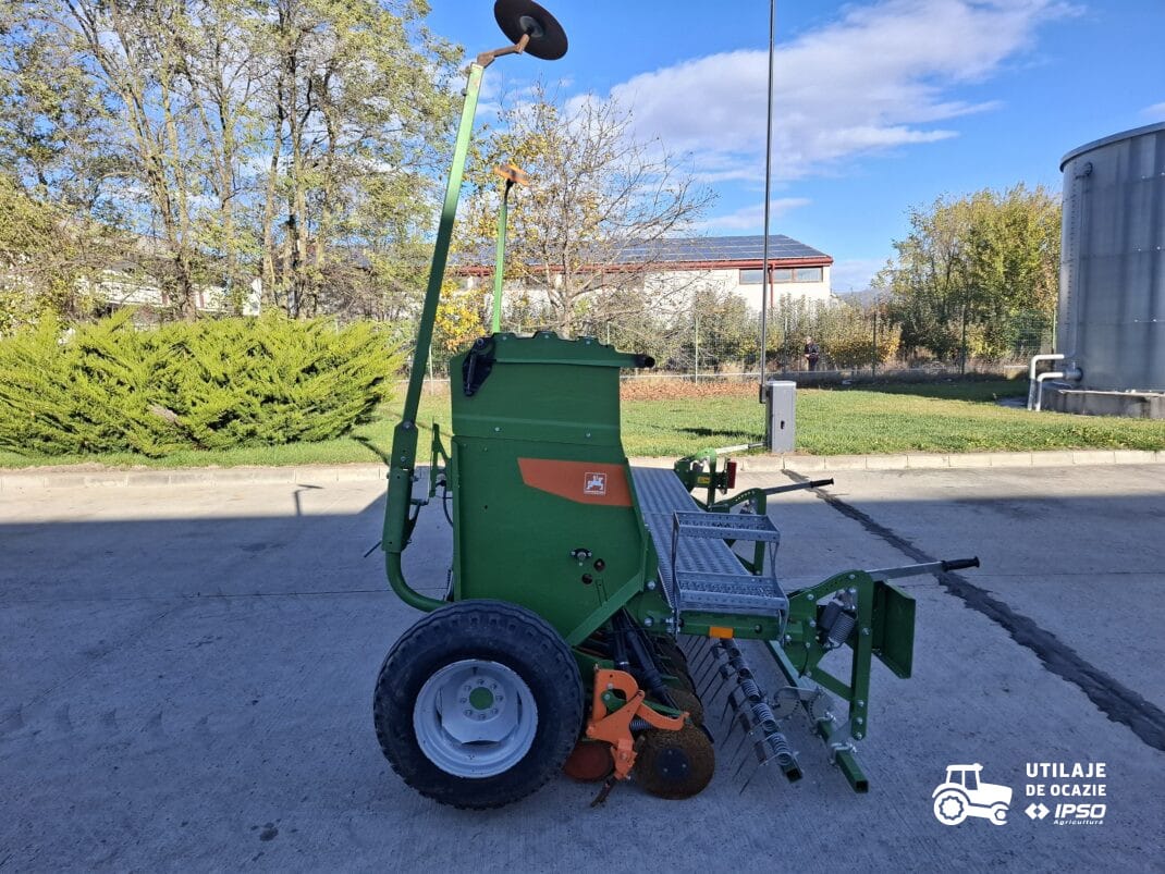 Semanatoare paioase Amazone model D9 4000 Super