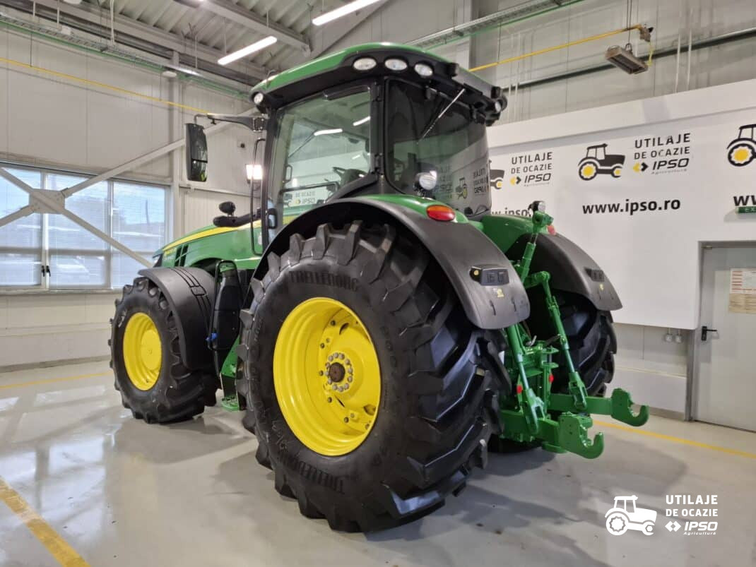 John Deere 8400R (anvelope Noi)