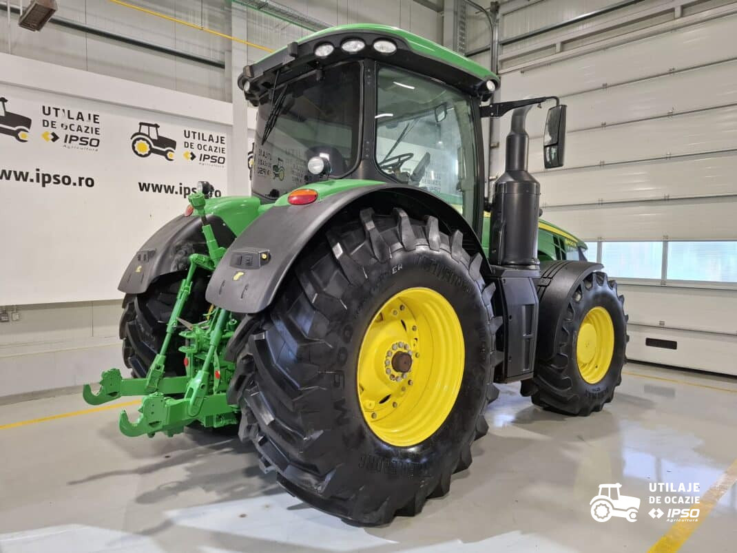 John Deere 8400R (anvelope Noi)