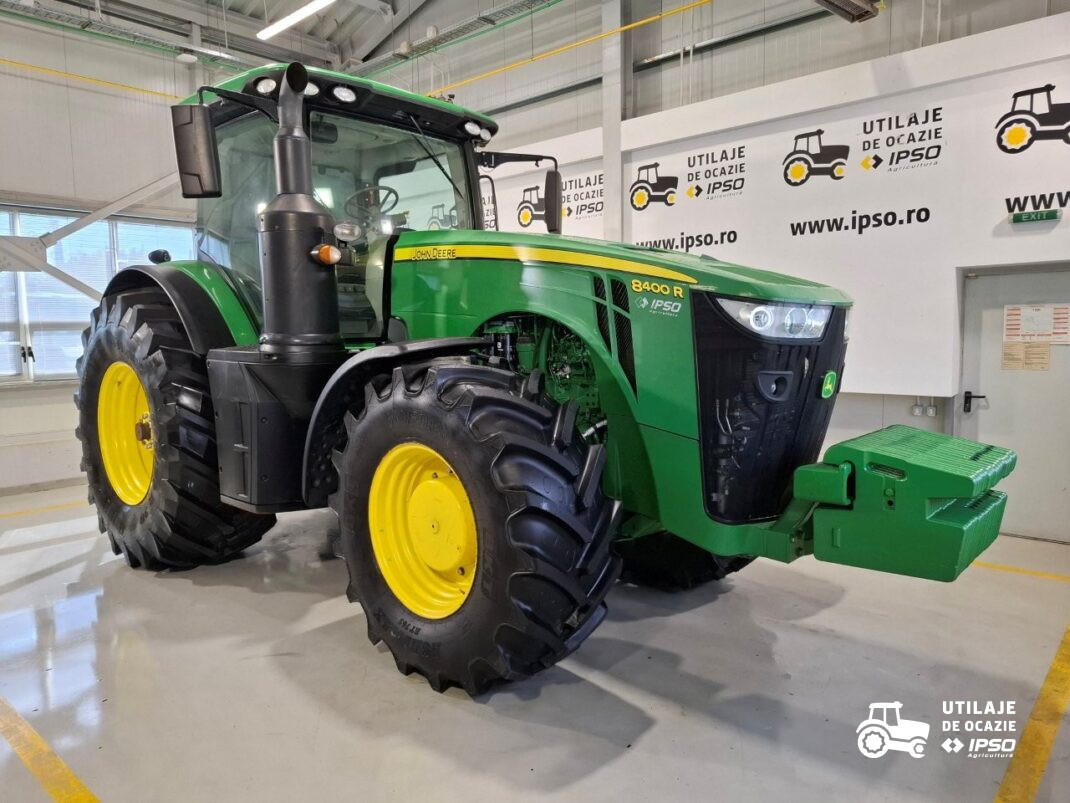 John Deere 8400R (anvelope Noi)