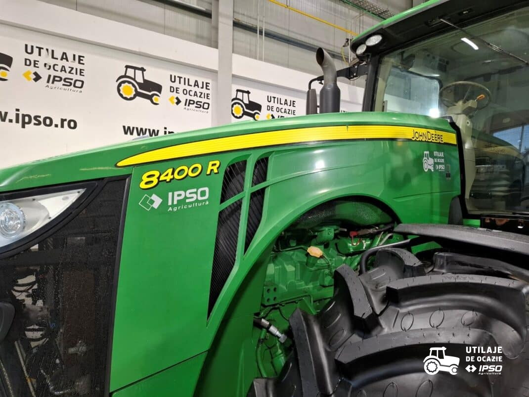John Deere 8400R (anvelope Noi)
