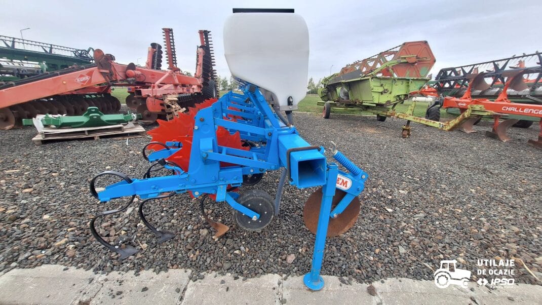 Cultivator cu fertilizare Monosem model SCD-9U