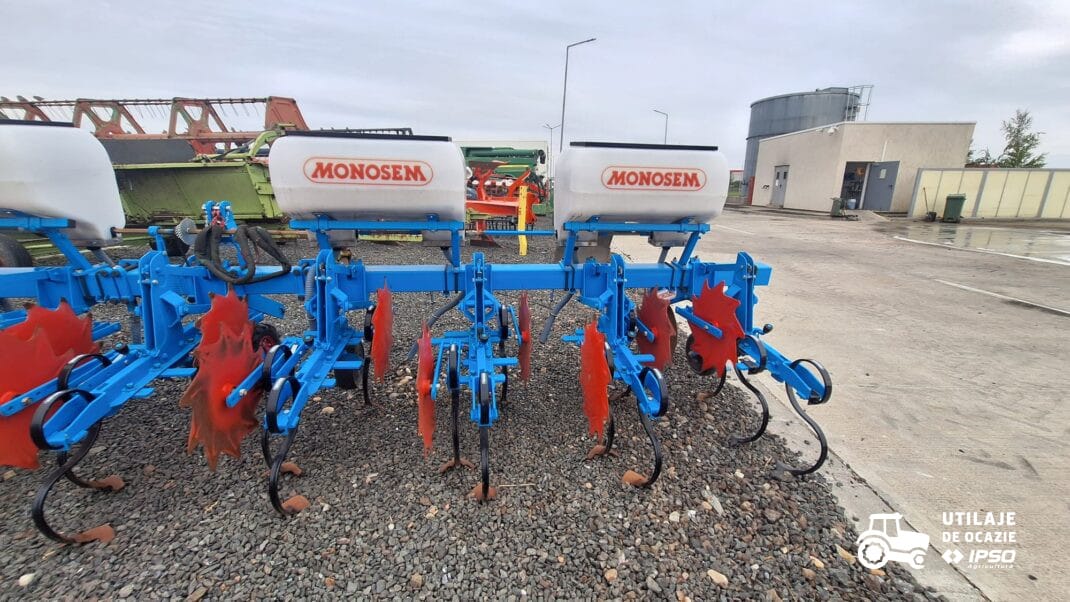 Cultivator cu fertilizare Monosem model SCD-9U