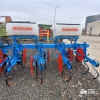 Cultivator cu fertilizare Monosem model SCD-9U